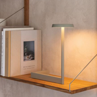 Настільний світильник Vibia - Flat Настільний світильник Vibia - Flat